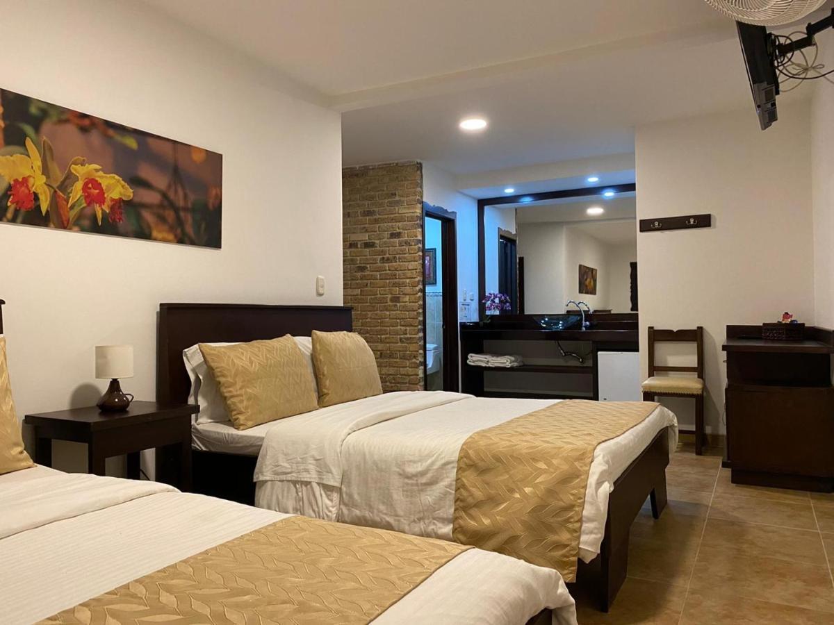 Casa Hotel Las Orquideas Circasia Kültér fotó