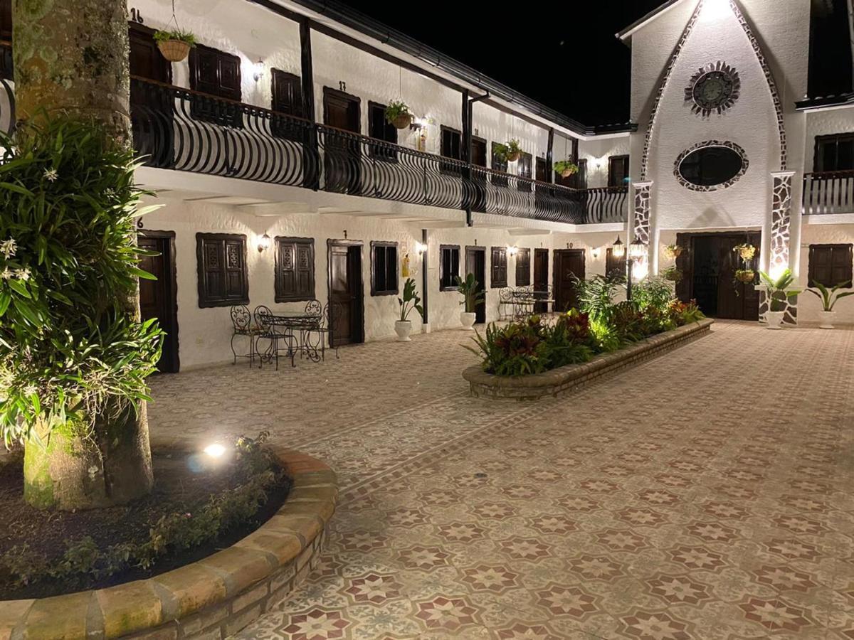 Casa Hotel Las Orquideas Circasia Kültér fotó