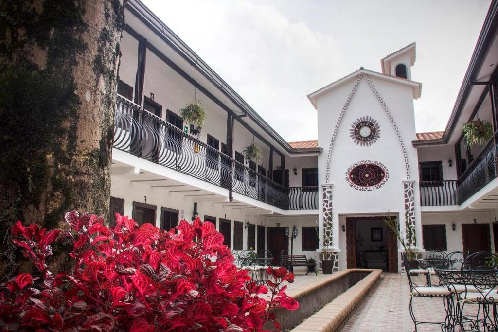 Casa Hotel Las Orquideas Circasia Kültér fotó