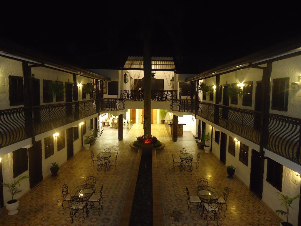 Casa Hotel Las Orquideas Circasia Kültér fotó